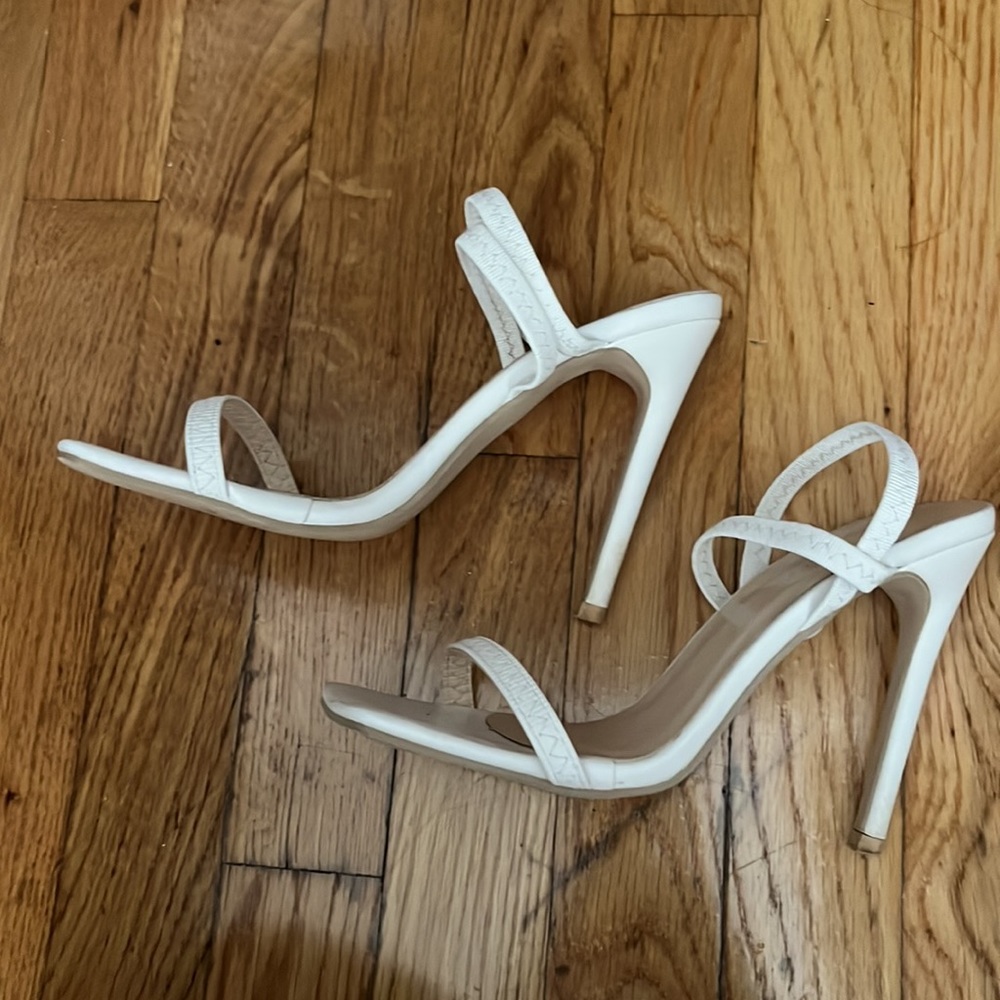 White Target Heels - Picture 4 of 4